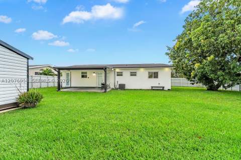 20400 NW 38th Ct, Miami Gardens FL - photo 22 of 49
