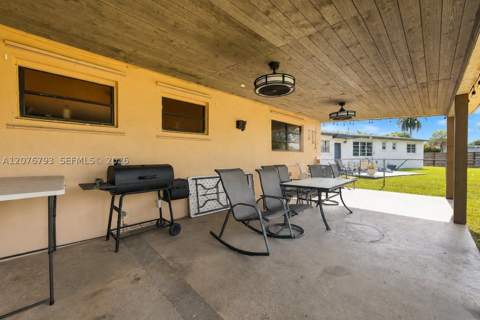 9500 Cutler Ridge Dr, Cutler Bay FL - photo 14 of 45