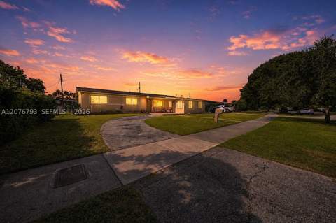 9500 Cutler Ridge Dr, Cutler Bay FL - photo 15 of 45