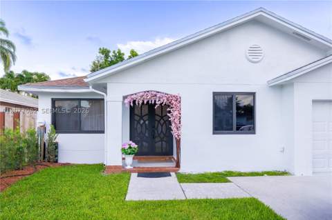 13540 SW 180th Ter, Miami FL - photo 15 of 24