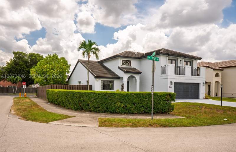 4 bedroom SingleFamilyResidence at 7301 SW 159th Ave, HEFTLER HOMES AT LAGO MAR, Miami — photo 1