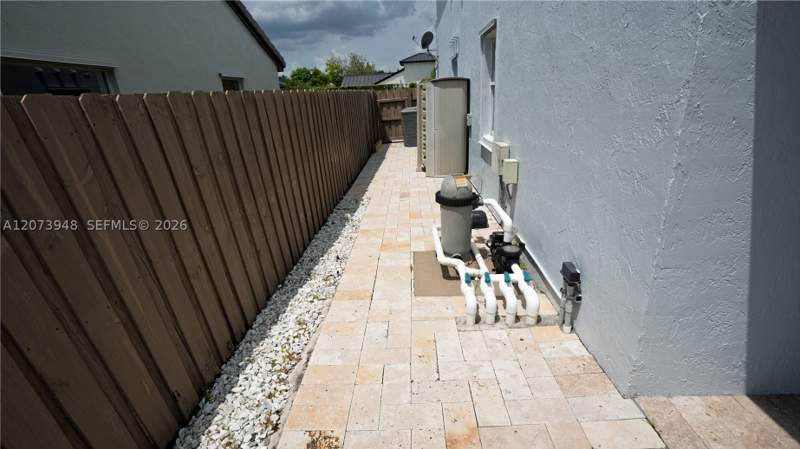 4 bedroom SingleFamilyResidence at 7301 SW 159th Ave, HEFTLER HOMES AT LAGO MAR, Miami — photo 4