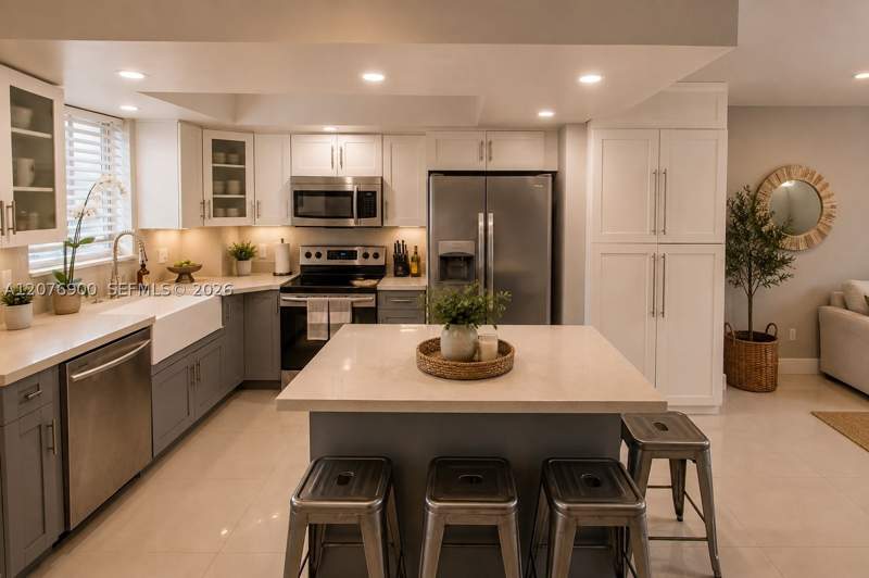 2 bedroom SingleFamilyResidence at 2117 NE 123rd St, Areta Estates Sec 4, North Miami — photo 4