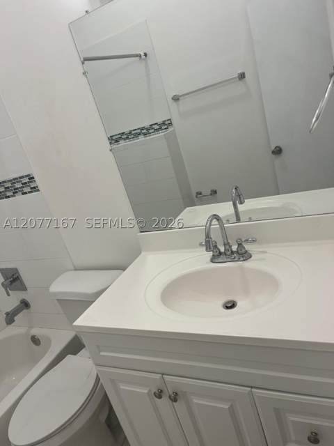7133 SW 109th Ct, Miami FL - photo 10 of 13