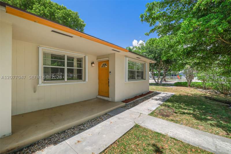3 bedroom SingleFamilyResidence at 9354 Caribbean Blvd, Pine Tree Manor Sec 1, Cutler Bay — photo 5