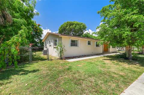 9354 Caribbean Blvd, Cutler Bay FL - photo 6 of 47