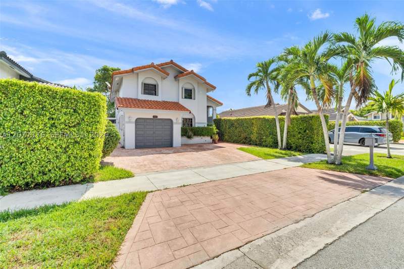 3 bedroom SingleFamilyResidence at 9911 SW 136th Ct, Davidson One Sub, Miami — photo 2