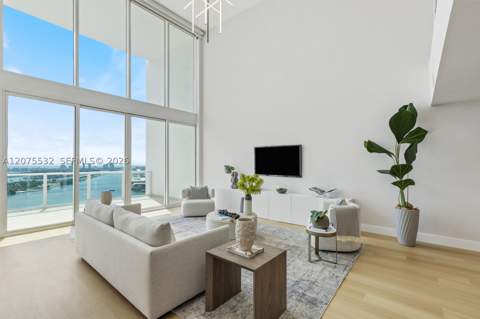 1040 Biscayne Blvd 3403, Miami FL - photo 9 of 38