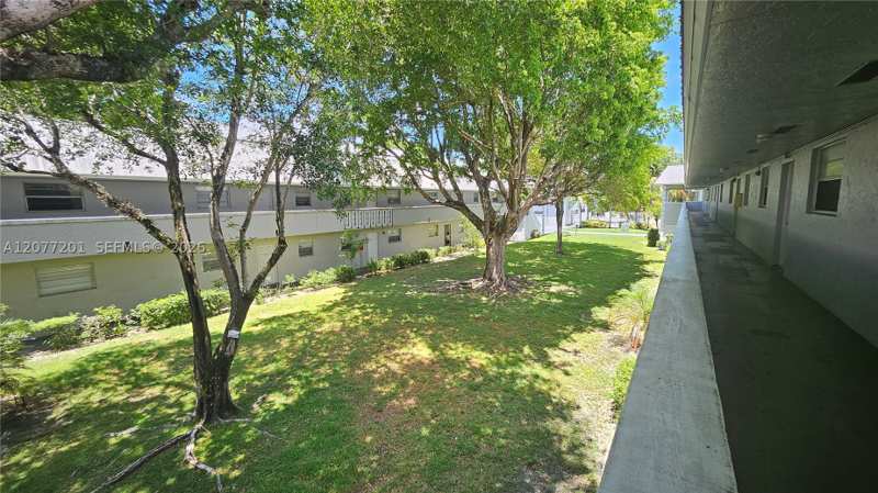 2 bedroom Condominium at 17255 SW 95th Ave 211, Village Homes & Condos At, Palmetto Bay — photo 1