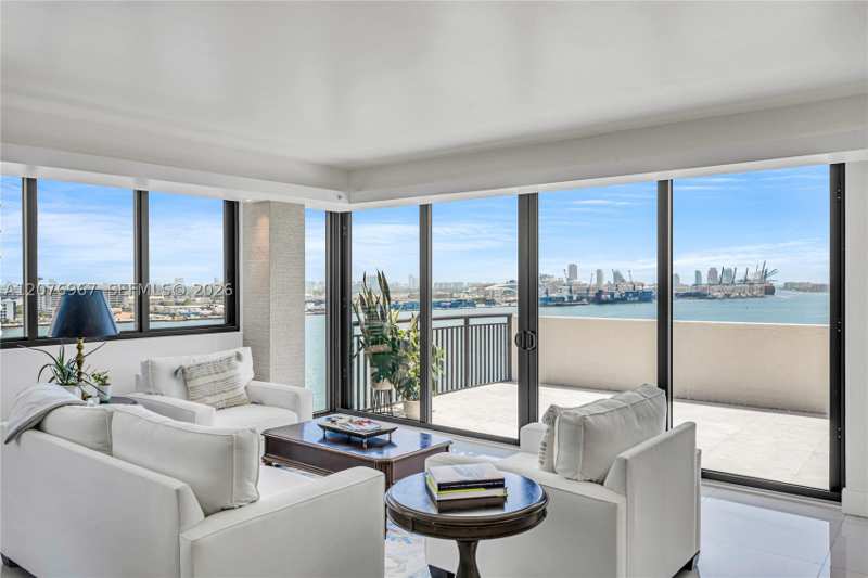 3 bedroom Condominium at 540 Brickell Key Dr 1820, Brickell Key II Condo, Miami — photo 1