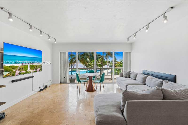 1 bedroom Condominium at 2451 Brickell Ave 2T, Brickell Townhouse Condo, Miami — photo 1