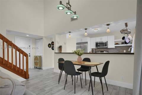 6538 NW 170th Ter, Hialeah FL - photo 6 of 29