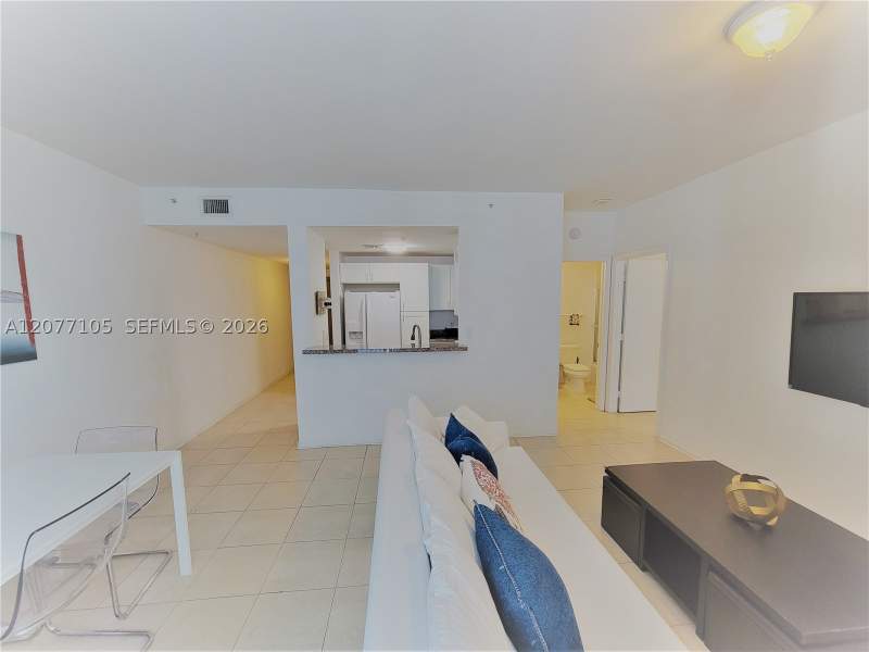 1 bedroom Condominium at 185 SE 14th Ter 1101, Fortune House Condo, Miami — photo 2