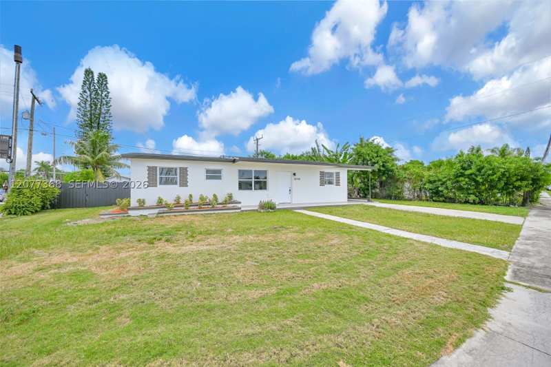 4 bedroom SingleFamilyResidence at 28740 SW 143rd Ct, Pleasure Vlg Sec 1, Homestead — photo 1