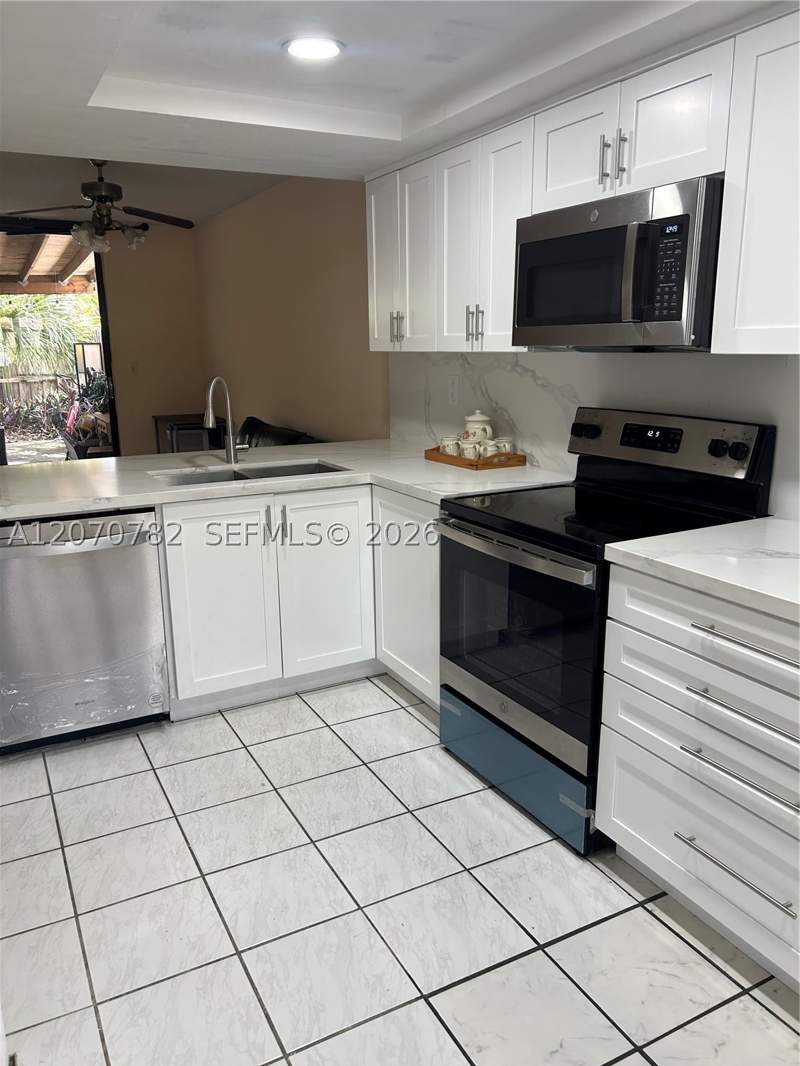 2 bedroom Townhouse at 12242 SW 16th Ter 102-L, New Paseos Castellanos Co, Miami — photo 4