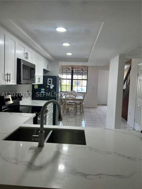 12242 SW 16th Ter 102-L, Miami FL - photo 6 of 13