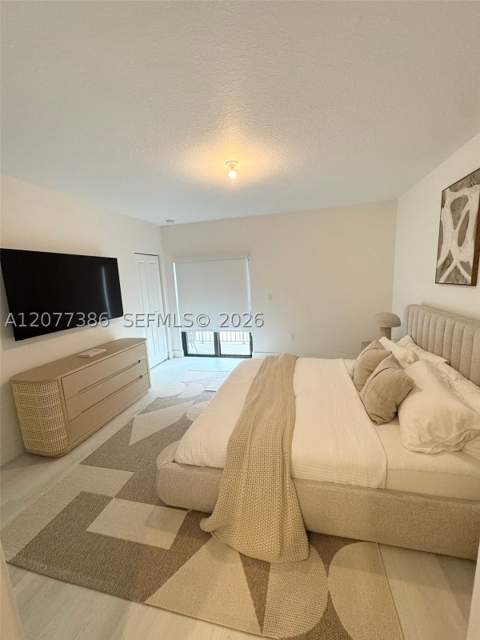 4867 NW 84th Ave, Doral FL - photo 10 of 20