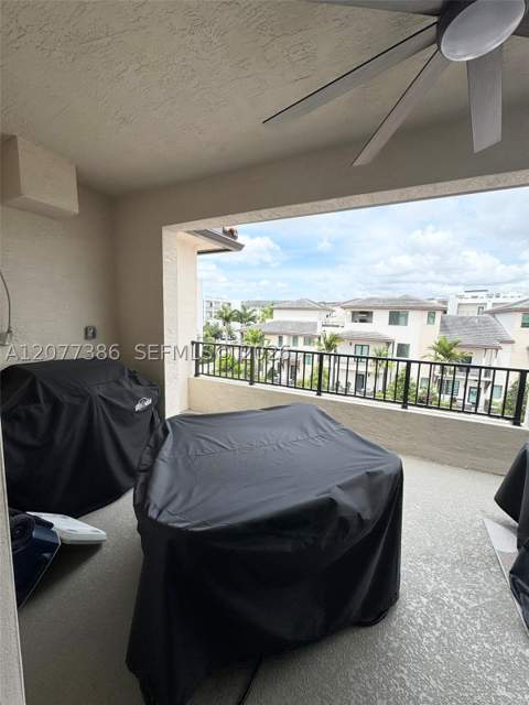 4867 NW 84th Ave, Doral FL - photo 18 of 20
