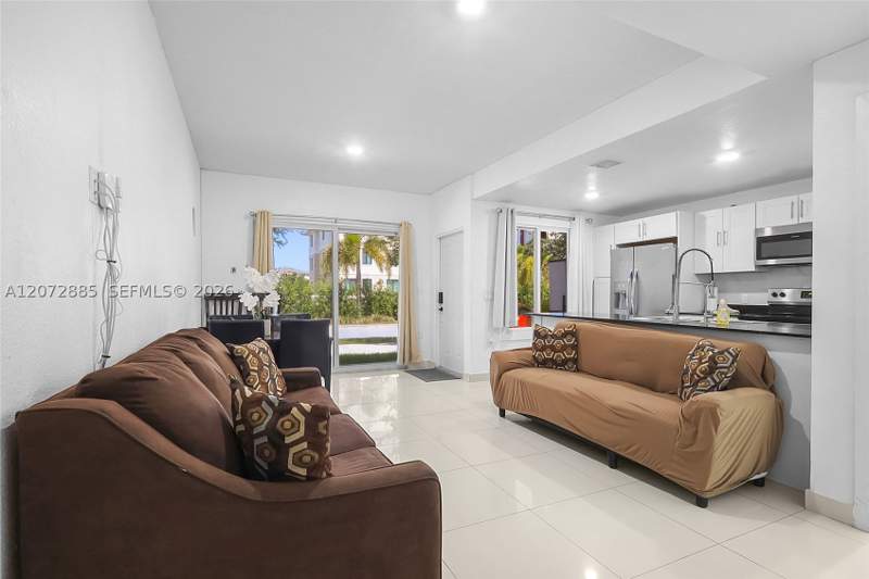 4 bedroom Townhouse at 25888 SW 139th Path 25888, Paradise Gardens, Homestead — photo 4