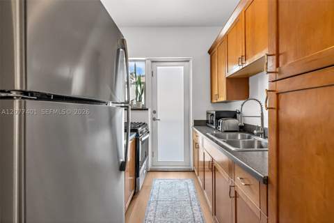 1840 James Ave 13, Miami Beach FL - photo 8 of 16