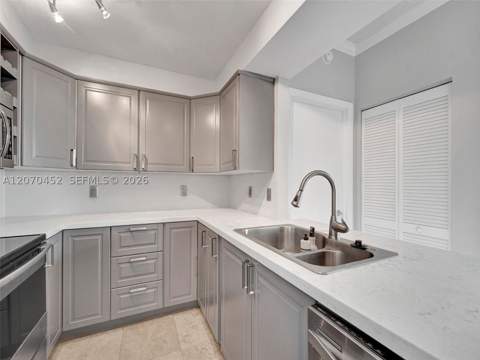 2475 Brickell Ave 804, Miami FL - photo 23 of 39