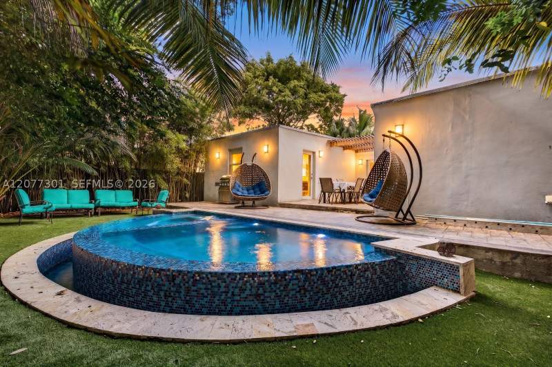 4 bedroom SingleFamilyResidence at 232 NW 59th St #232, College Park Addn, Miami — photo 3