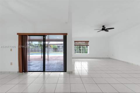 18600 SW 127th Pl, Miami FL - photo 13 of 41