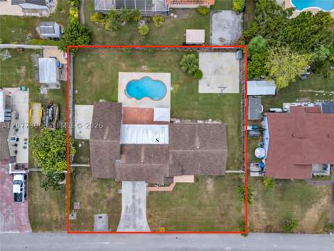 18600 SW 127th Pl, Miami FL - photo 6 of 41
