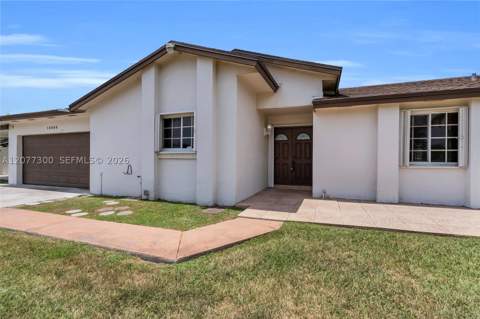 18600 SW 127th Pl, Miami FL - photo 7 of 41