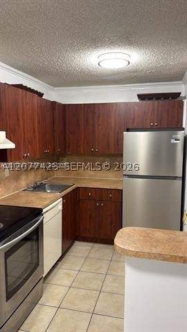 7235 NW 179th St 101, Hialeah FL - photo 9 of 18