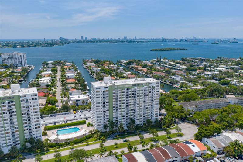 1 bedroom Condominium at 2100 Sans Souci Blvd A1509, Bayview Towers Condo Sout, North Miami — photo 4
