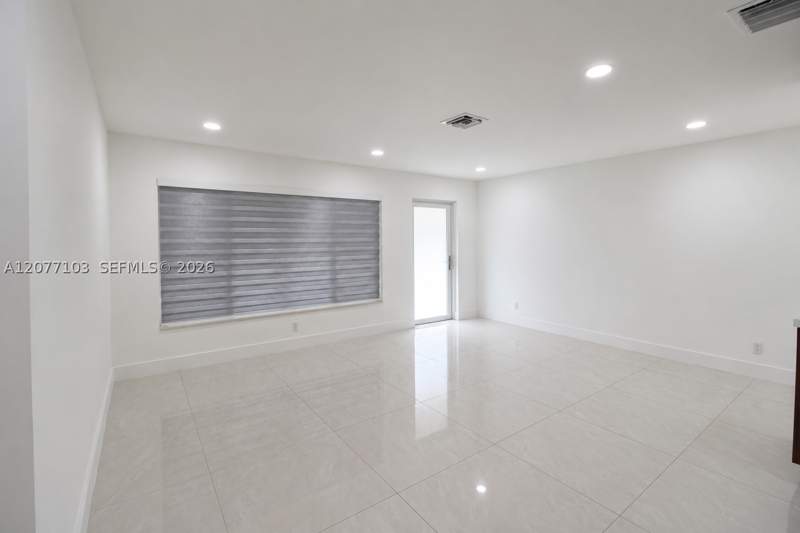 3 bedroom SingleFamilyResidence at 1225 NW 192nd St, Norwood 5th Addn Sec 1, Miami Gardens — photo 4