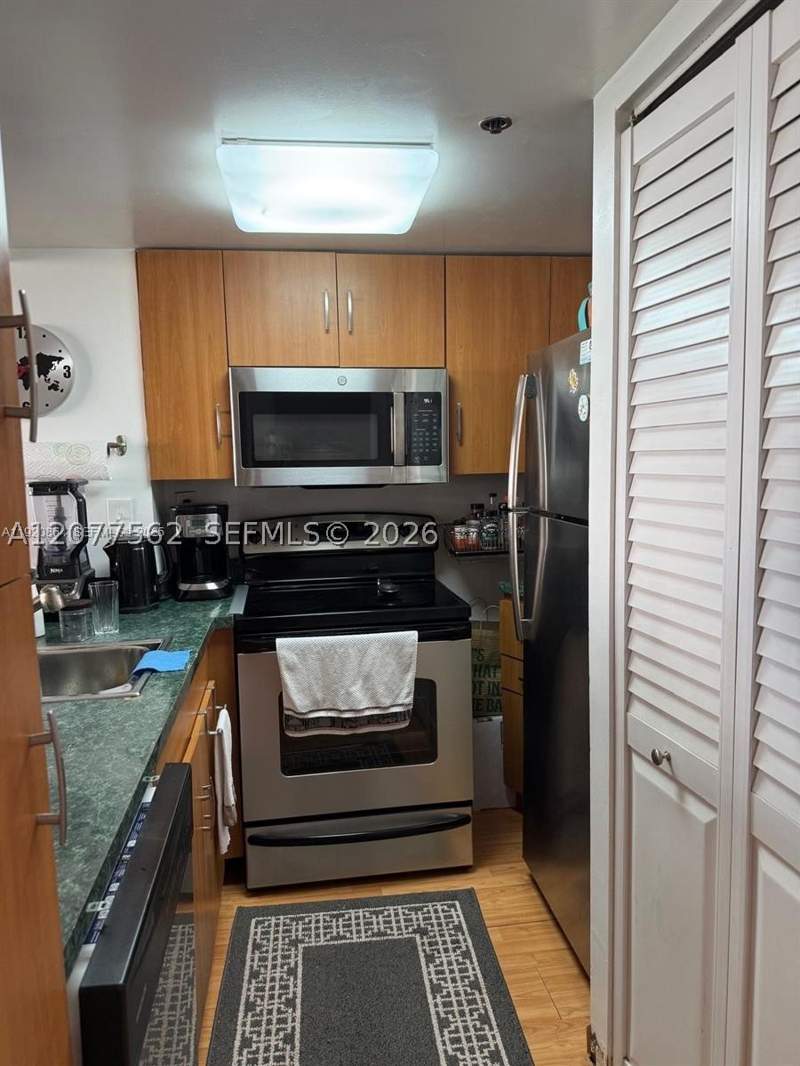 1 bedroom Condominium at 540 Brickell Key Dr 910, Brickell Key II Condo, Miami — photo 5