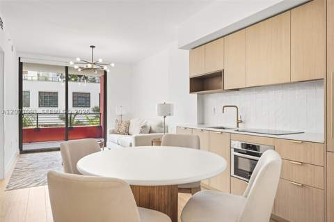 90 NE 32nd 411, Miami FL - photo 13 of 53
