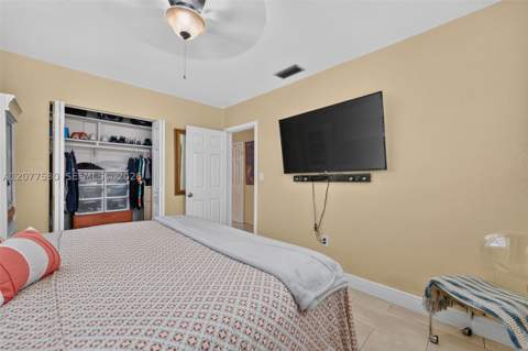 19721 SW 114th Ct, Miami FL - photo 10 of 34