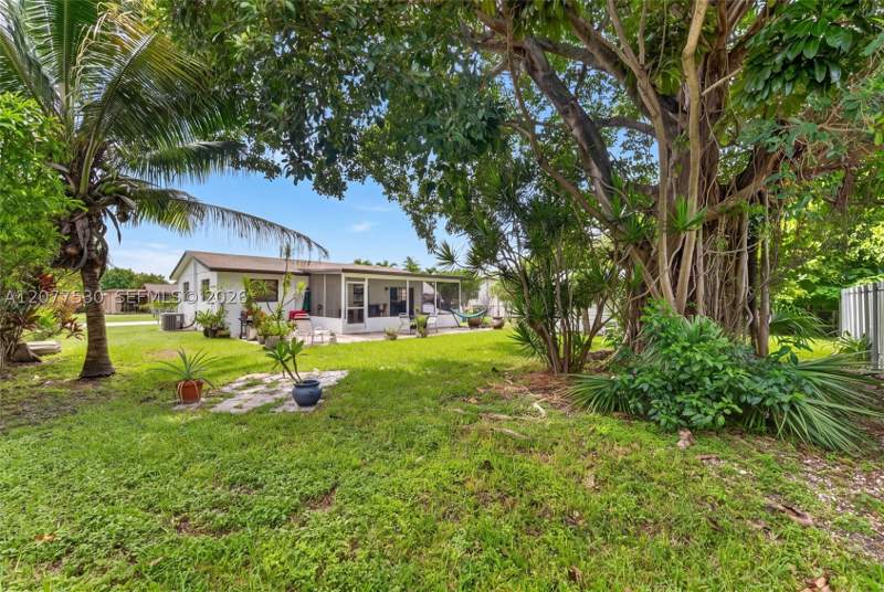 2 bedroom SingleFamilyResidence at 19721 SW 114th Ct, So Miami Heights Addn V, Miami — photo 5