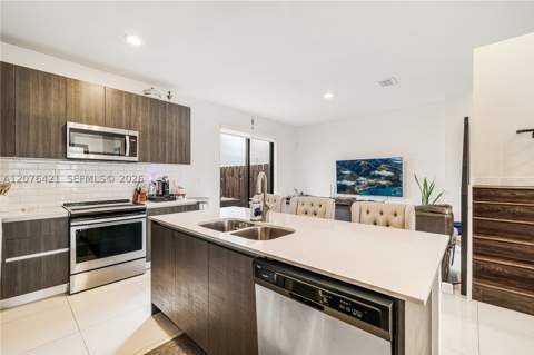 519 SW 91st Pl, Miami FL - photo 12 of 48