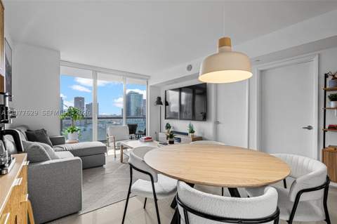 50 Biscayne Blvd 2507, Miami FL - photo 18 of 47