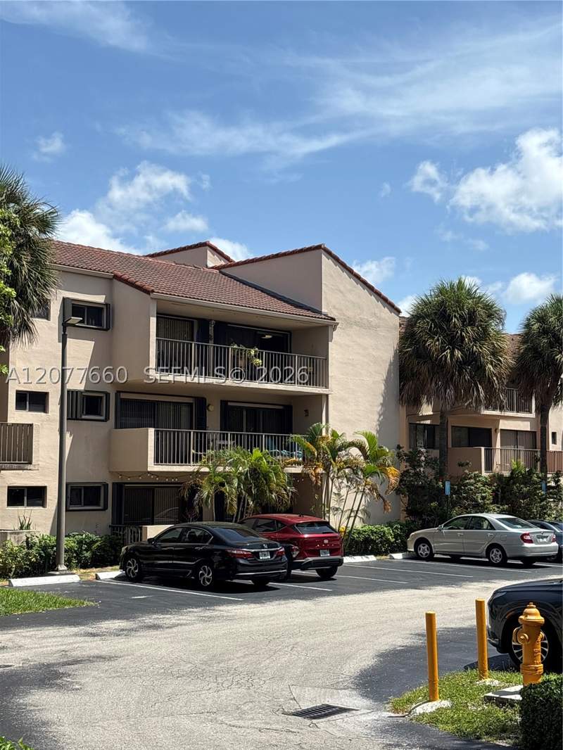 2 bedroom Condominium at 6305 Gage Pl 309A, Eagle Nest Condo, Miami Lakes — photo 4