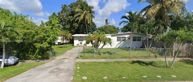 3 bedroom SingleFamilyResidence at 15465 SW 298th Ter, Dixie Estates 2nd Addn, Homestead — photo 1