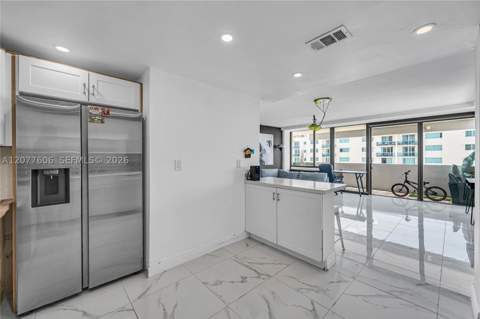 7545 E Treasure Dr 9A, North Bay Village FL - photo 13 of 31