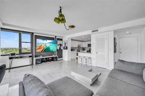 7545 E Treasure Dr 9A, North Bay Village FL - photo 8 of 31