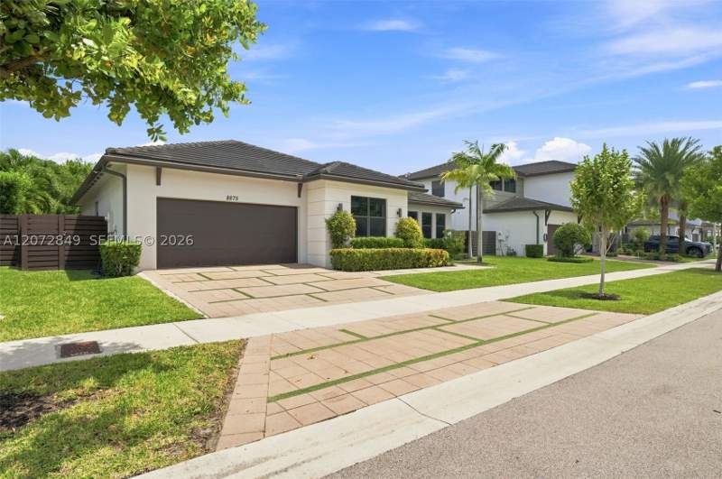 4 bedroom SingleFamilyResidence at 8875 NW 161st Ter, Dunnwoody Lake, Miami Lakes — photo 2