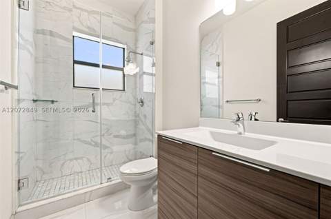 8875 NW 161st Ter, Miami Lakes FL - photo 20 of 39