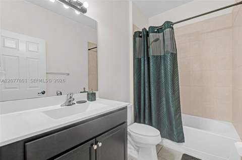 11413 SW 253 St, Homestead FL - photo 15 of 34