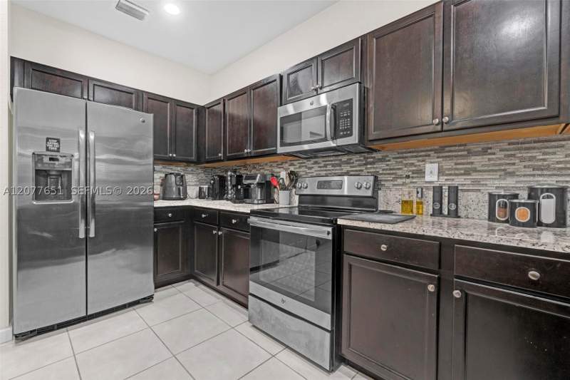 3 bedroom Townhouse at 11413 SW 253 St, Coco Palm Estates, Homestead — photo 5