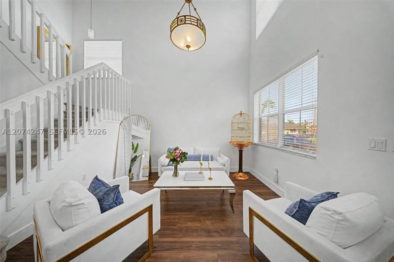 4 bedroom SingleFamilyResidence at 13868 SW 38th Ter, Bird Gardens Sub, Miami — photo 3