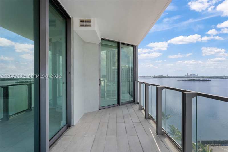 1 bedroom Condominium at 2900 NE 7th Ave 1409, Biscayne Beach Condo, Miami — photo 1