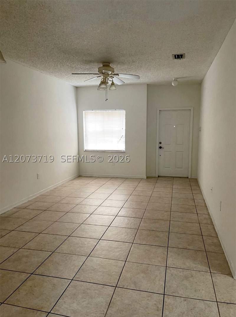 4 bedroom Townhouse at 2357 SE 23rd Dr 2357, Towngate Condo Twelve, Homestead — photo 4
