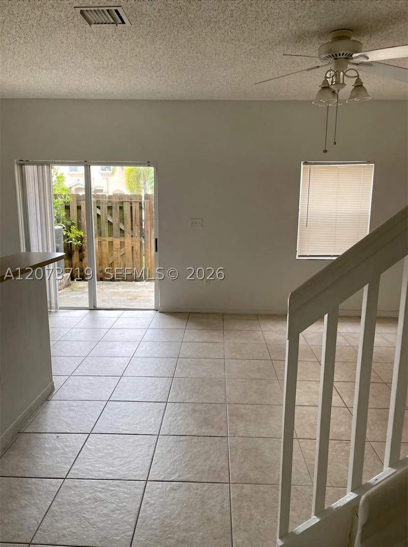 4 bedroom Townhouse at 2357 SE 23rd Dr 2357, Towngate Condo Twelve, Homestead — photo 5